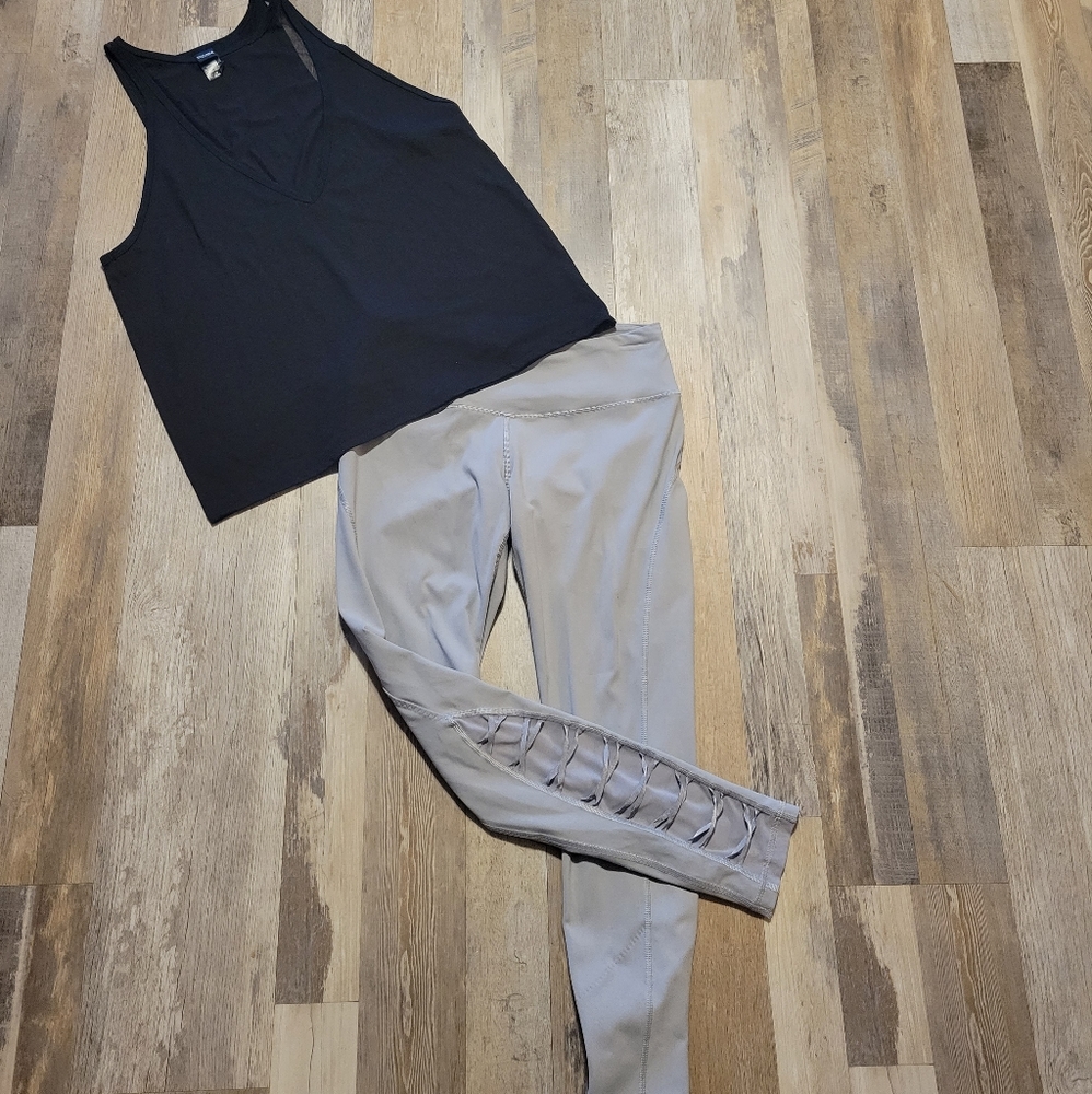 Victoria’s Secret Knockout by Victoria Gray leggings and Black mesh Tank Lot M L